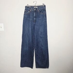 Levi's "Ribcage Straight" Leg Jeans Dark Wash 26